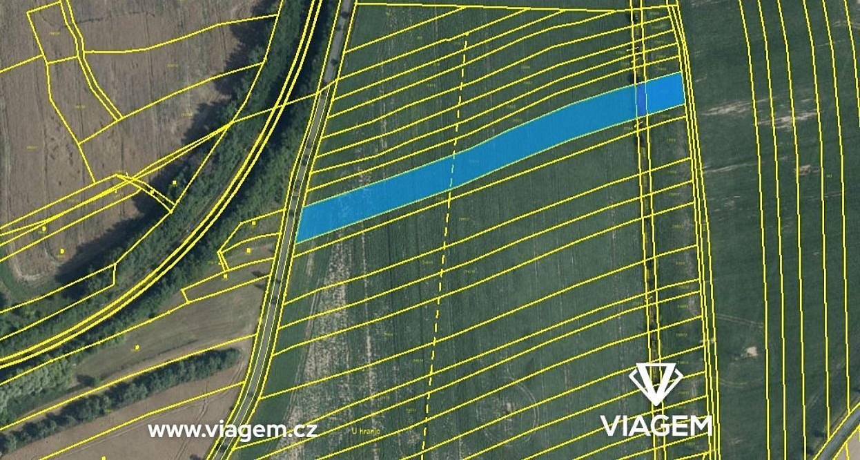 Prodej pole 1 812 m²