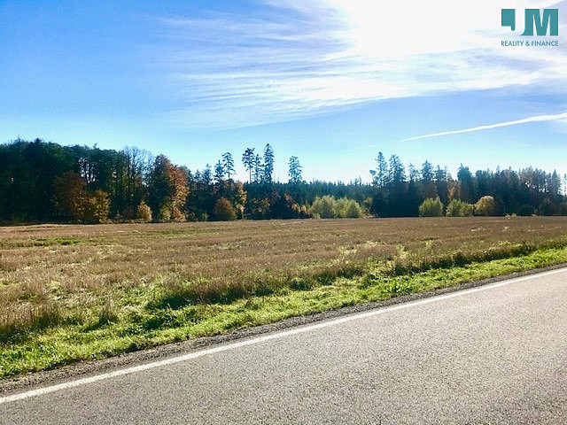 Prodej komerčního pozemku 1 354 m²