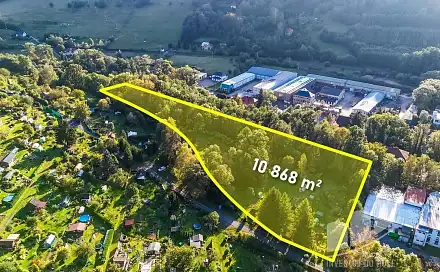 Prodej komerčního pozemku 10 868 m², Semily