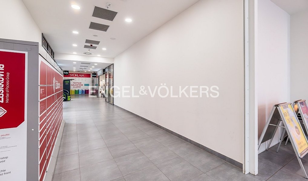 Pronájem obchodních prostor 201 m², Praha – náhled fotky 5