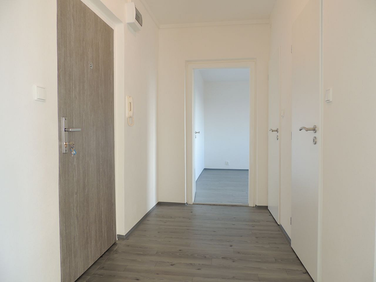 Pronájem bytu 2+1 60 m² – fotografie 5