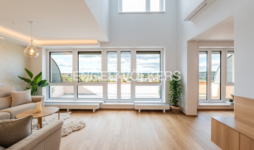 Pronájem bytu 4+kk 131 m², Praha – náhled fotky 6