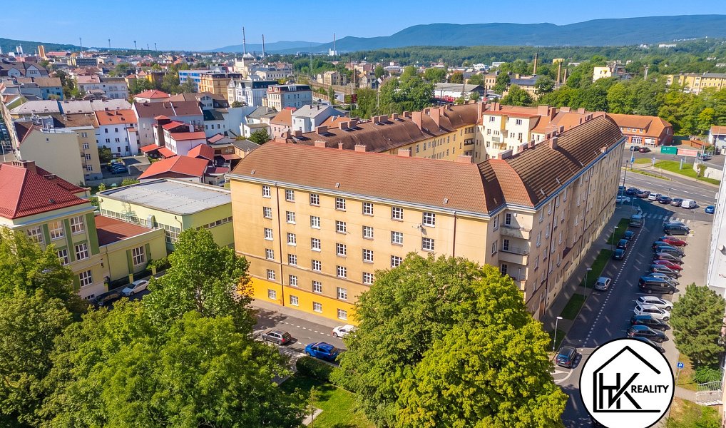 Prodej bytu 3+1 93 m², Teplice – náhled fotky 24