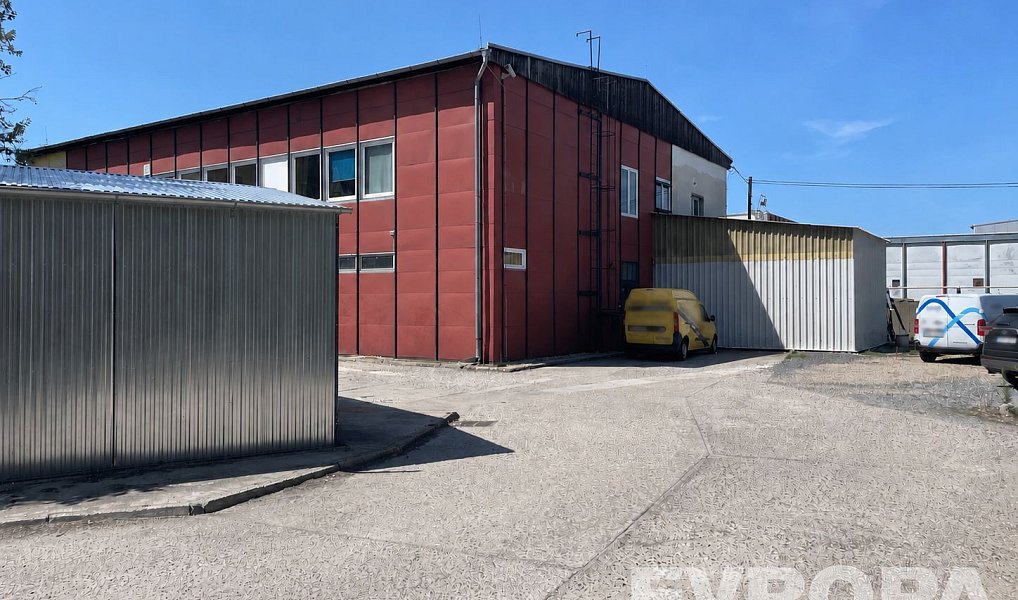 Prodej výrobních prostor 900 m², Nymburk – náhled fotky 5
