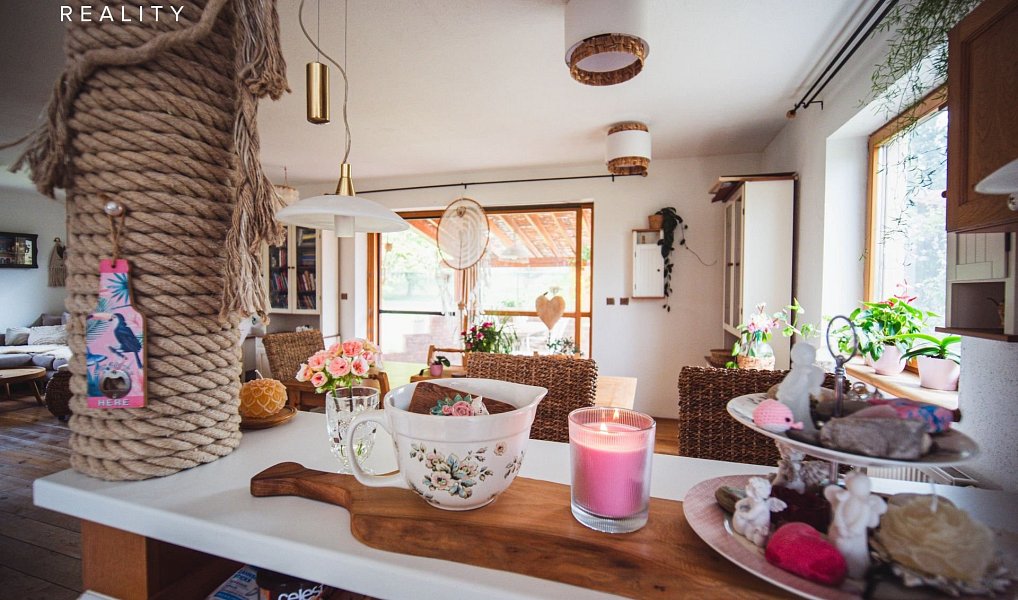 Prodej domu 248 m² s pozemkem 784 m², Tymákov – náhled fotky 8