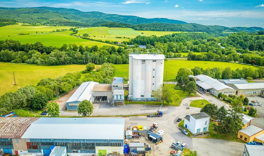 Prodej výrobních prostor 9 957 m², Kájov – náhled fotky 8
