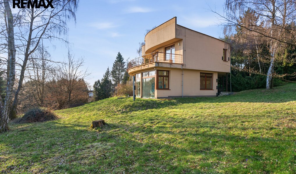 Prodej domu 311 m² s pozemkem 4 029 m², Velké Popovice – náhled fotky 43