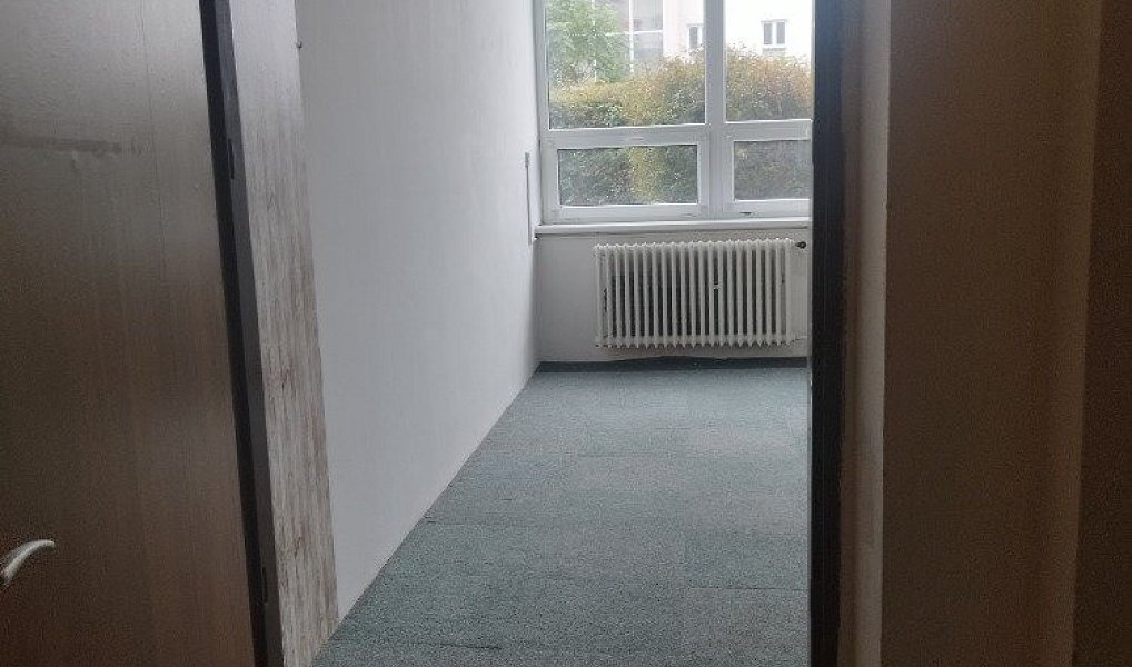 Pronájem kanceláře 18 m², Pardubice – náhled fotky 8