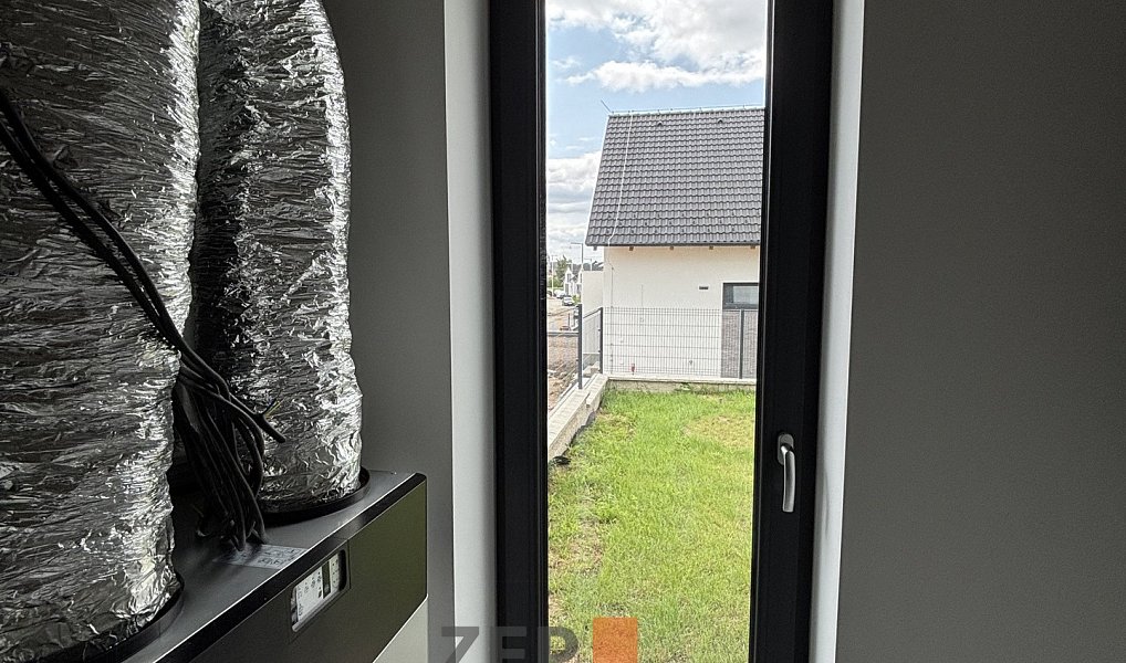Prodej ubytovacího objektu 228 m², Dříteč – náhled fotky 26