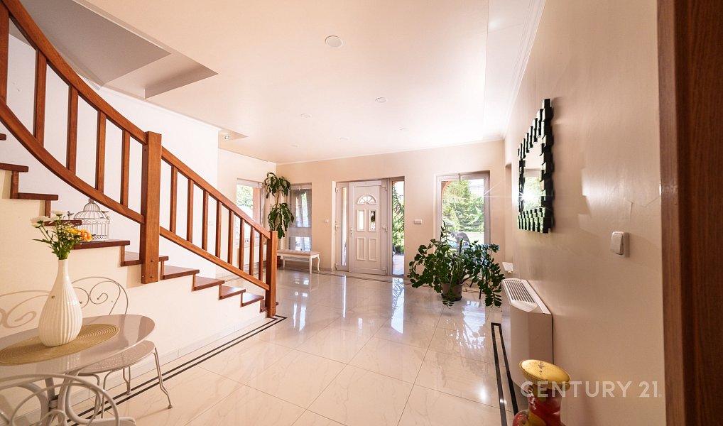 Prodej domu 545 m² s pozemkem 2 148 m², Chlumčany – náhled fotky 11