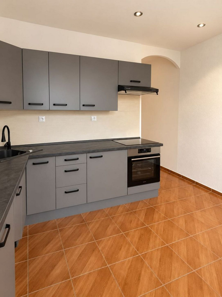Prodej bytu 2+1 60 m² – fotografie 2