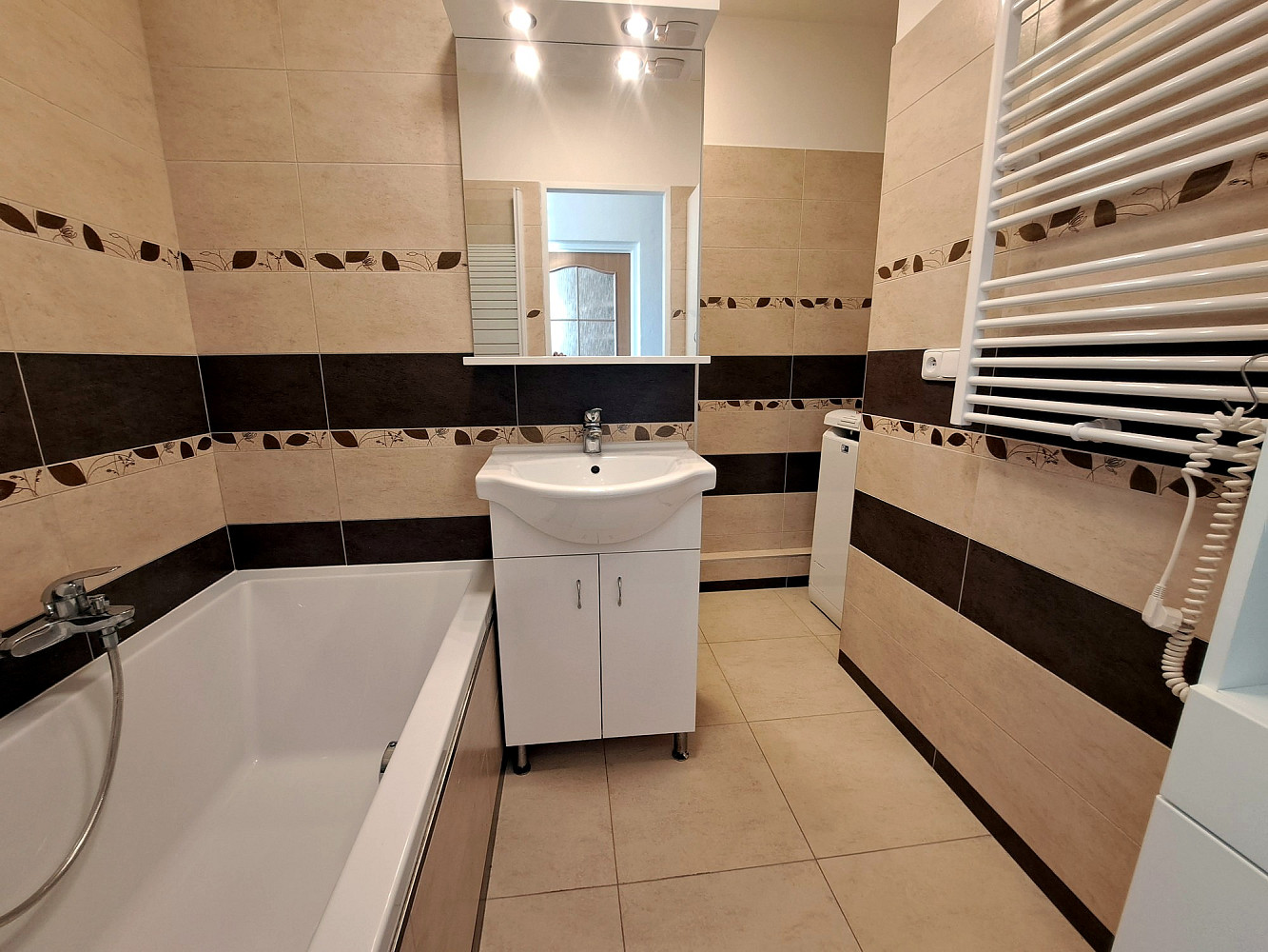 Prodej bytu 1+1 35 m² – fotografie 2