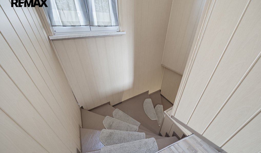 Prodej domu 246 m² s pozemkem 172 m², Aš – náhled fotky 26