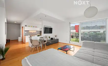 Pronájem bytu 3+kk 87 m²
