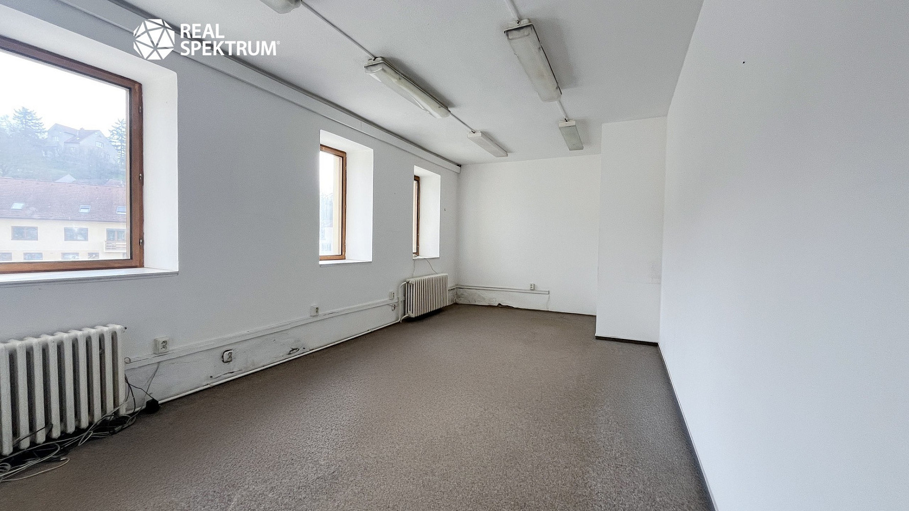 Pronájem skladovacích prostor 644 m² – fotografie 5