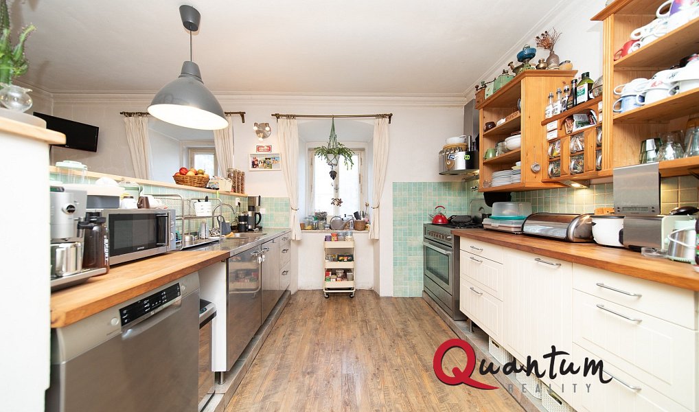 Prodej domu 180 m² s pozemkem 1 906 m², Dolany nad Vltavou – náhled fotky 5