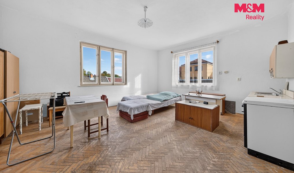 Prodej domu 237 m² s pozemkem 828 m², Černovice – náhled fotky 2