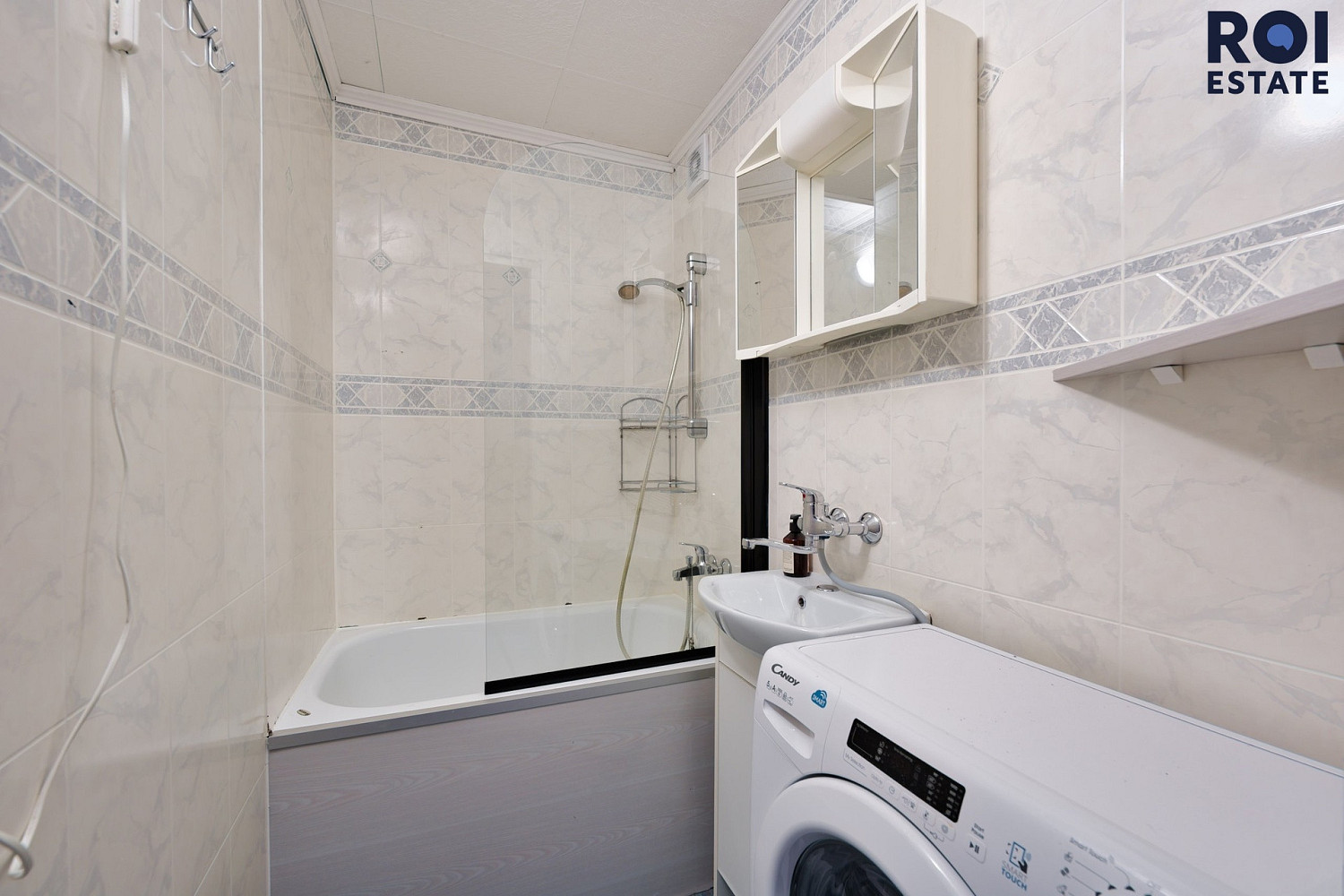 Pronájem bytu 1+kk 27 m² – fotografie 3