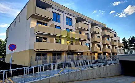 Pronájem bytu 1+kk 32 m²