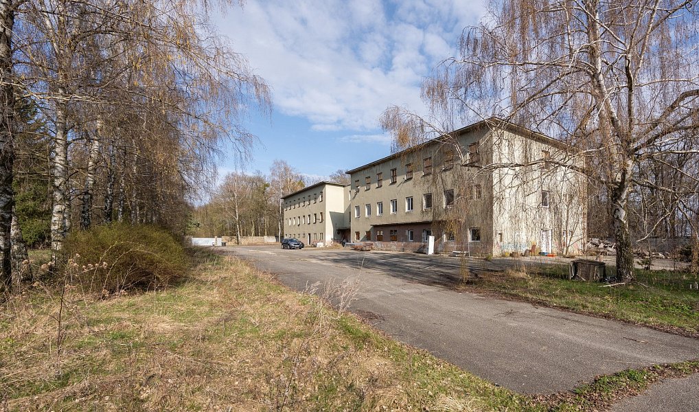 Prodej výrobních prostor 2 250 m², Žarošice – náhled fotky 4