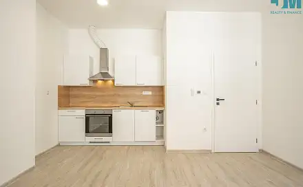 Pronájem bytu 2+kk 50 m², Karlovo nám., Třebíč - Vnitřní Město