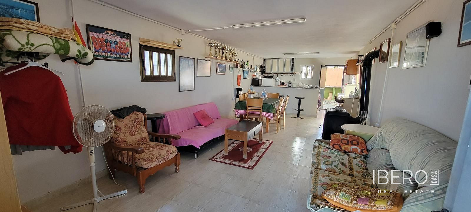 Prodej domu 1 013 m² s pozemkem 12 662 m² — photo 2
