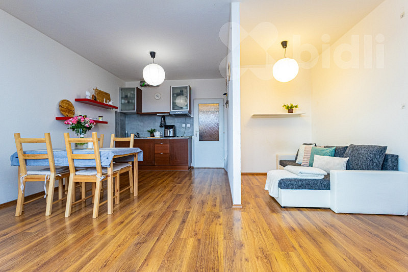 Prodej bytu 1+kk 39 m² — photo 2