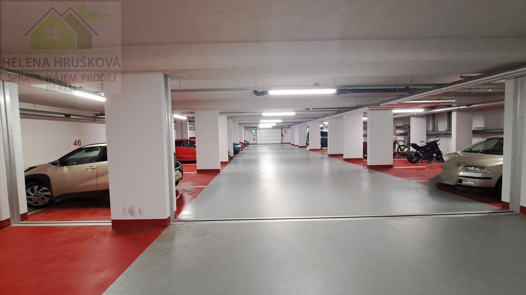 Garážové parkovací stání, ul. Sokolovská, Ostrava-Poruba – pohled 4