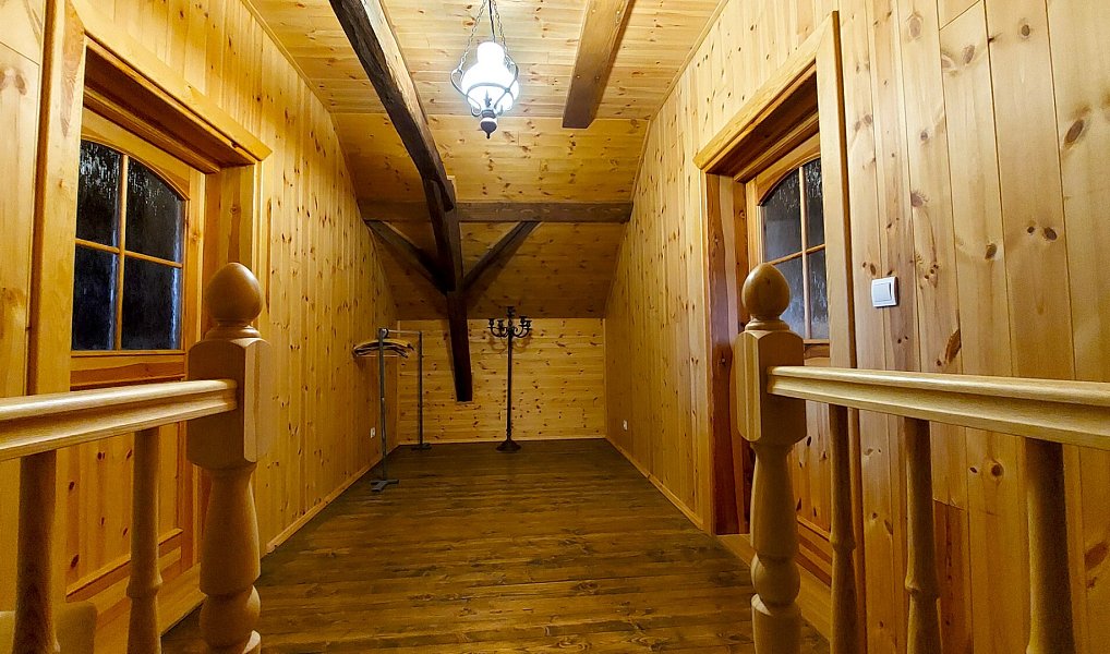 Prodej domu 400 m² s pozemkem 4 700 m², Golčův Jeníkov – náhled fotky 18