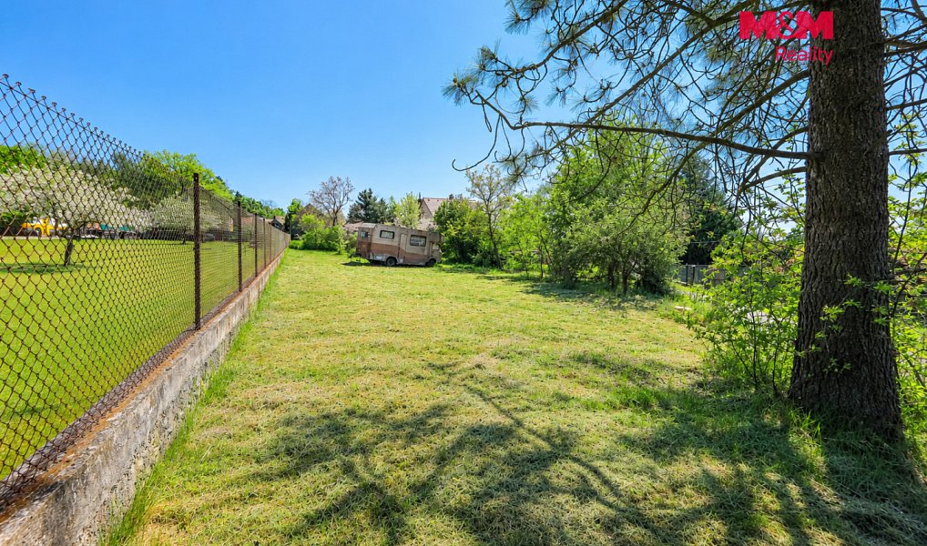 Prodej stavebního pozemku 745 m², Kvášňovice – náhled fotky 3