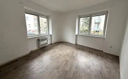 Pronájem bytu 1+1 35 m²