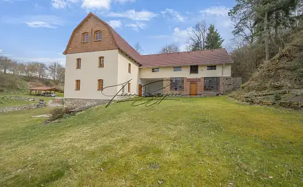 Prodej domu 594 m² s pozemkem 13 331 m², Olešná, okres Písek