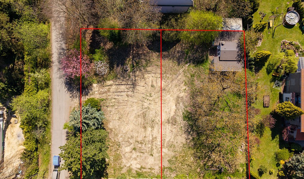 Prodej stavebního pozemku 888 m², Praha – náhled fotky 2