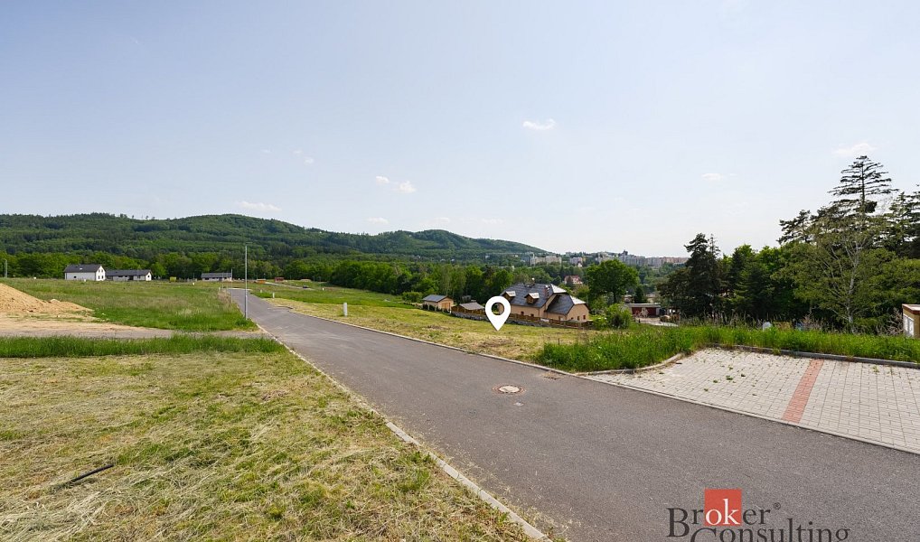 Prodej stavebního pozemku 900 m², Dalovice – náhled fotky 8