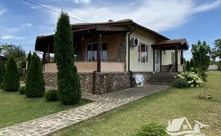 Prodej domu 130 m² s pozemkem 1 560 m², Slavejevo, Bulharsko