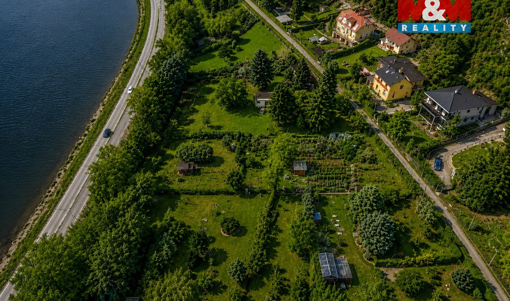 Prodej komerčního pozemku 1 770 m², Praha – náhled fotky 2
