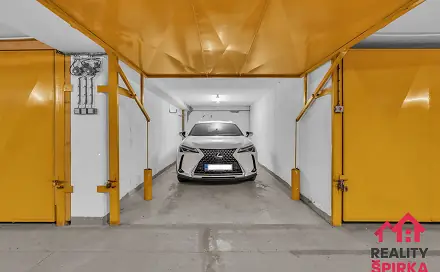 Prodej, garáž 18 m2, ul. Makovského, Řepy, Praha 6, Makovského, Praha 6 - Řepy