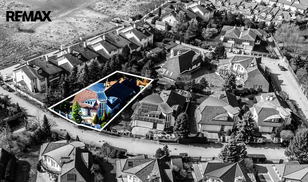 Prodej domu 433 m² s pozemkem 826 m², Praha – náhled fotky 46