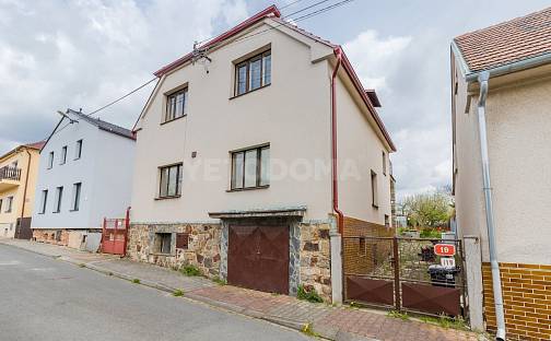 Prodej domu 166 m² s pozemkem 821 m², Pod Školou, Plzeň - Červený Hrádek