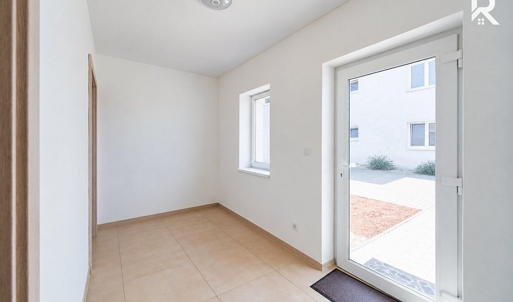 Prodej nájemního domu, činžáku 617 m², Drnholec – náhled fotky 19