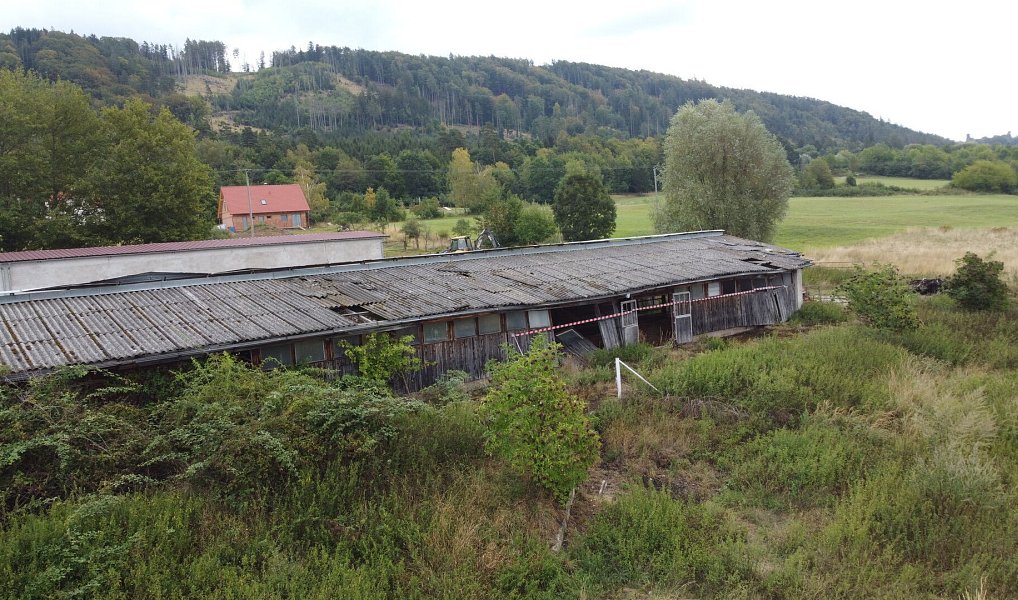 Prodej zemědělského objektu 1 050 m², Žlebské Chvalovice – náhled fotky 3