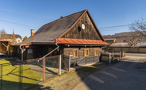 Prodej chaty/chalupy 300 m² s pozemkem 987 m², Leskovec, okres Vsetín