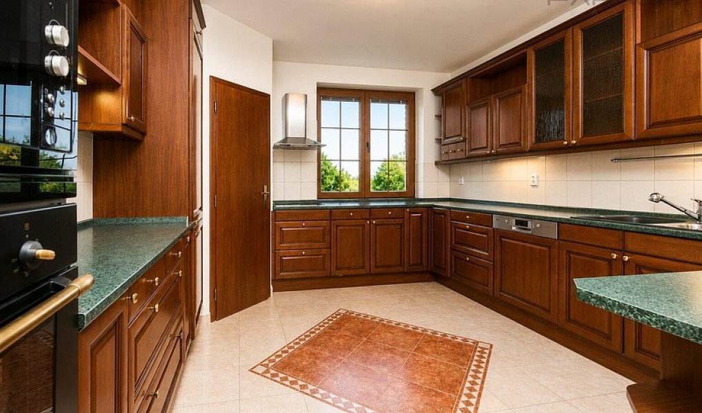 Pronájem domu 384 m² s pozemkem 670 m², Praha – náhled fotky 6