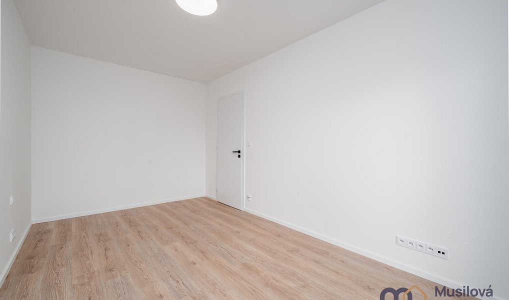 Pronájem domu 92 m² s pozemkem 300 m², Újezdeček – náhled fotky 15