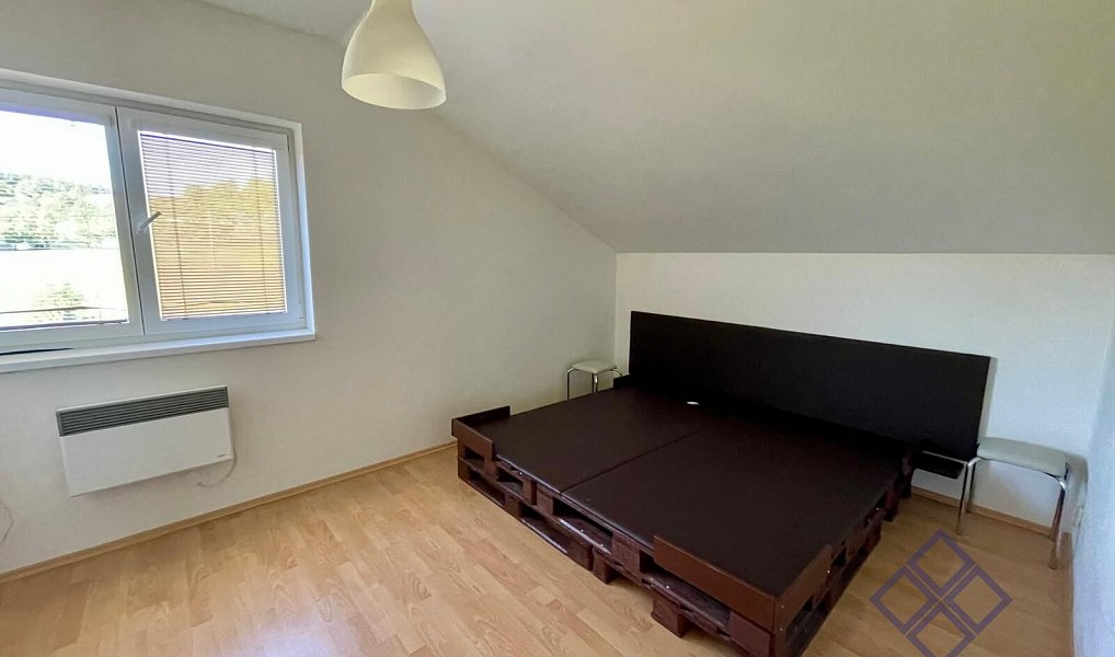 Prodej domu 195 m² s pozemkem 1 177 m², Obora – náhled fotky 15