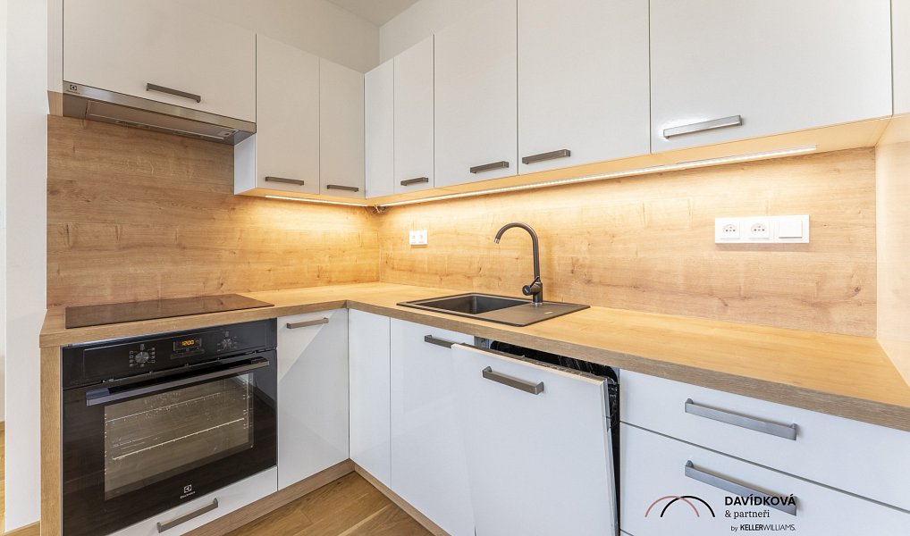 Prodej bytu 2+kk 38 m², Loučná pod Klínovcem – náhled fotky 9