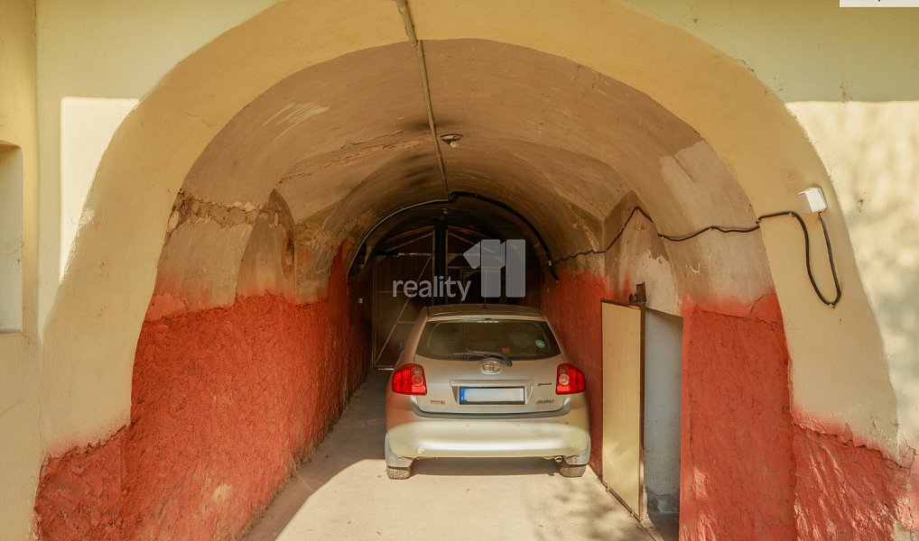 Prodej domu 220 m² s pozemkem 907 m², Žebrák – náhled fotky 37
