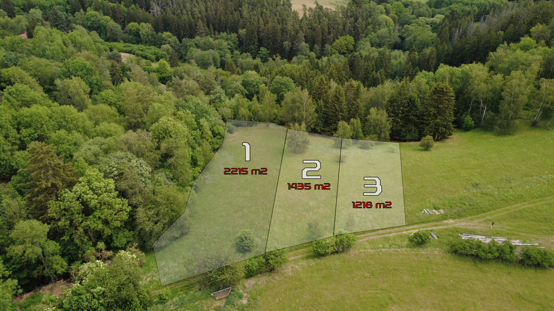 Prodej stavebního pozemku 2 215 m²