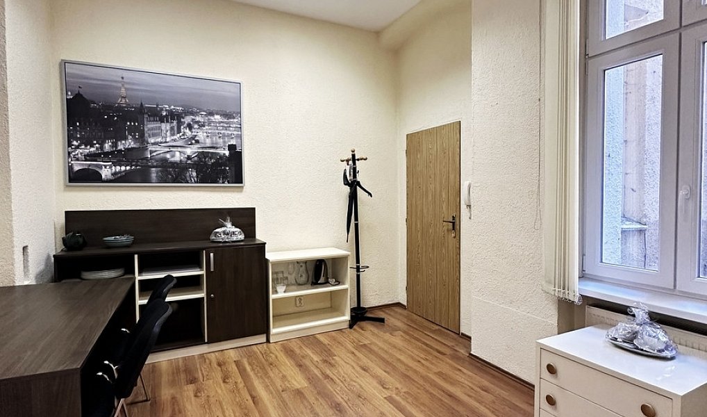 Prodej kanceláře 47 m², Karlovy Vary – náhled fotky 5