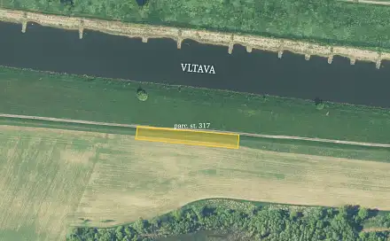 Prodej louky 1 857 m², Zálezlice, okres Mělník